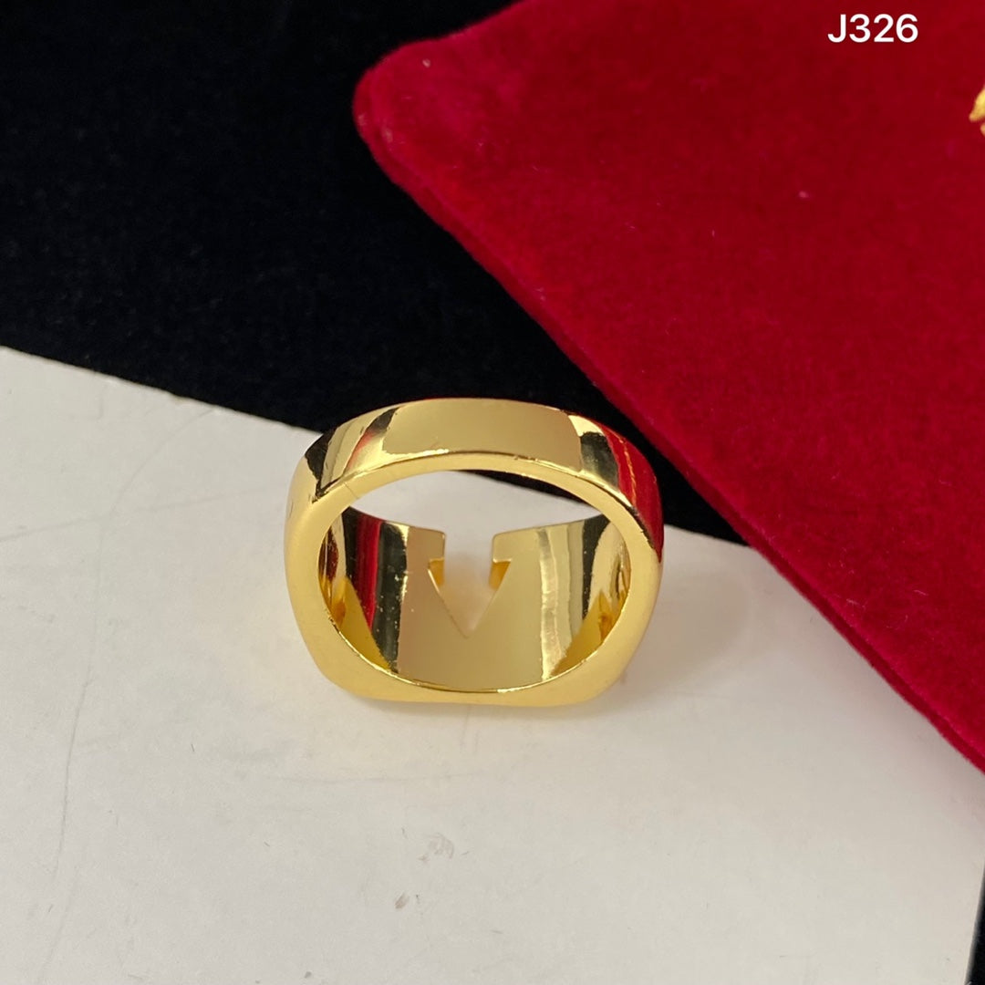 Diamond Logo Ring mysite