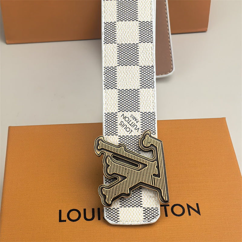 Horizontal Textured Buckle Belt (White Latticed) mysite