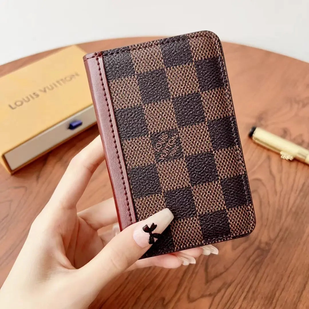Elegant  Checkered & Monogram Wallets-s2 mysite
