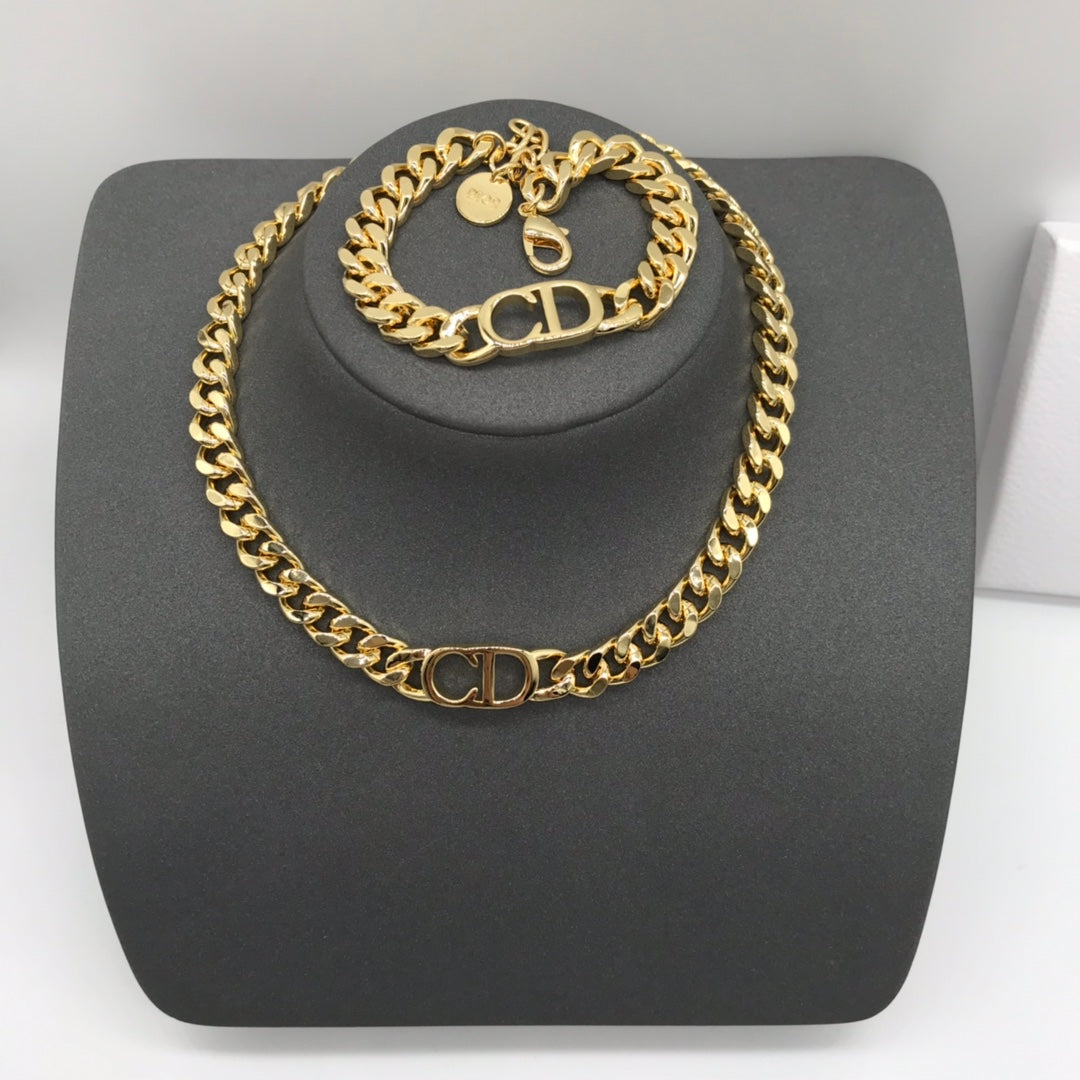 Dove Gold Chain Design Necklace & Bracelet 2 Set mysite