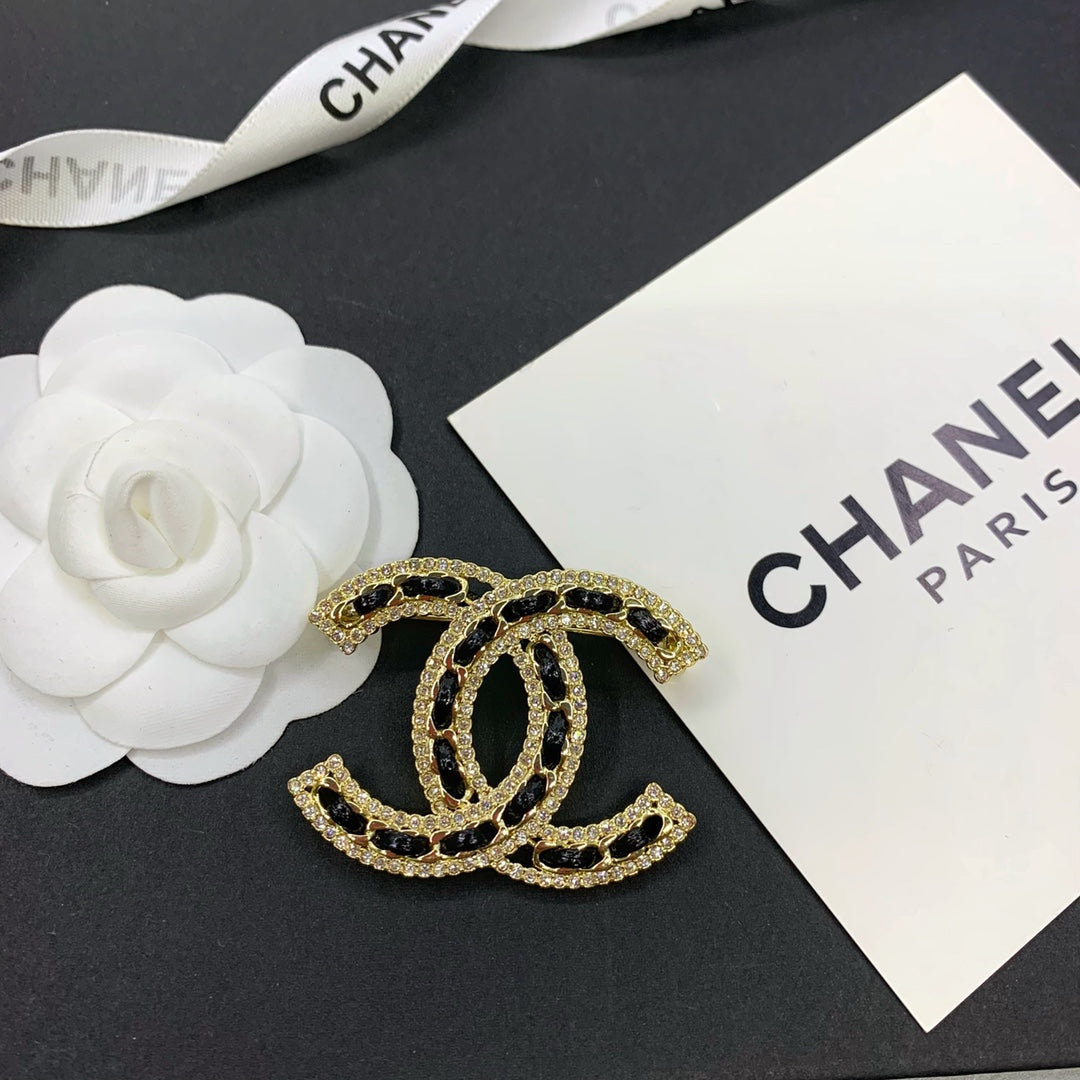 CC Diamond Girl Brooch mysite