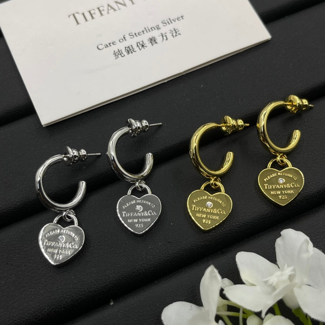 Tiny Girl Cute Earrings. mysite