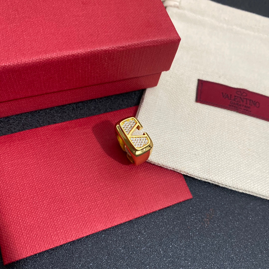 Fashion Gold Diamond Open Ring mysite