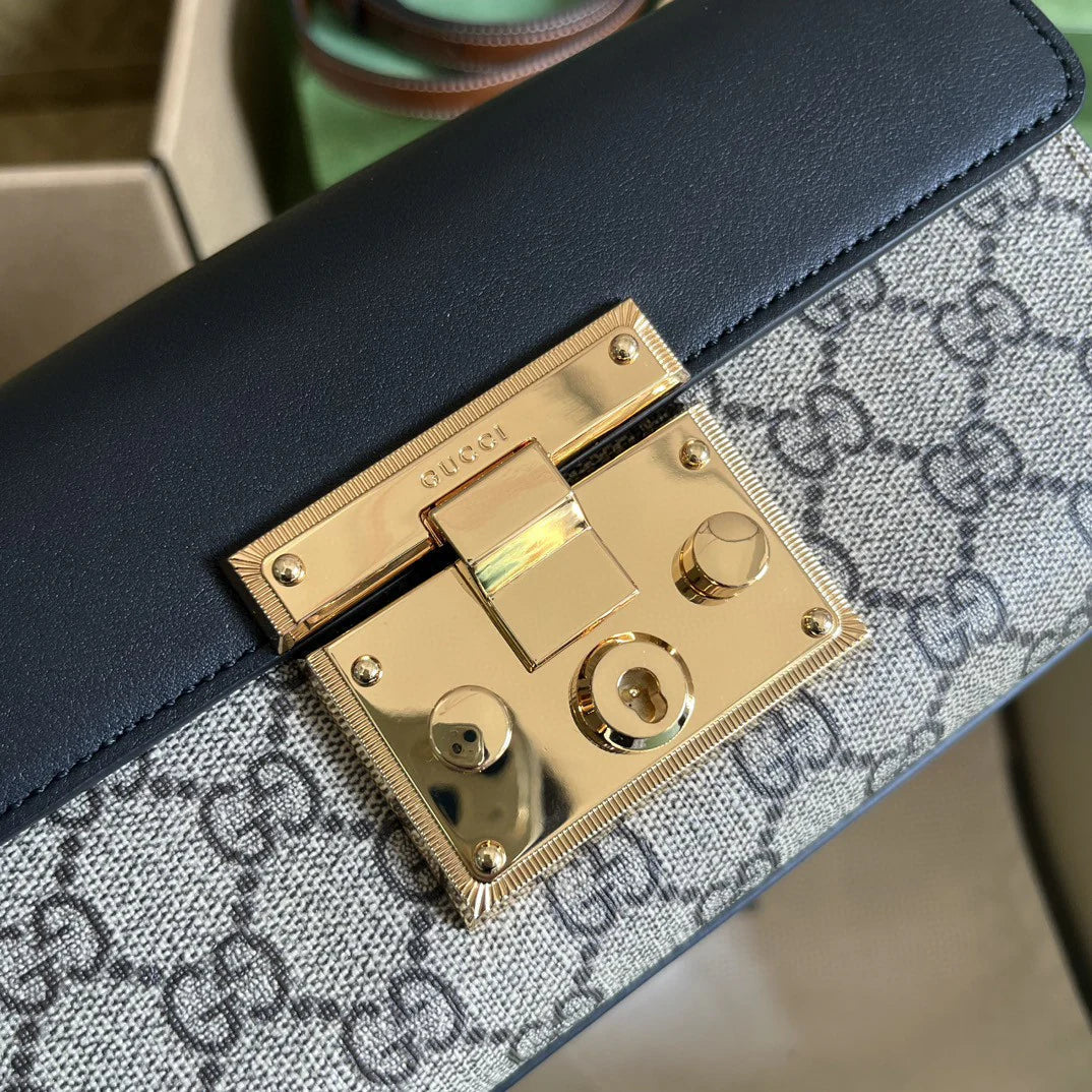 GC Padlock Medium Shoulder Bag mysite