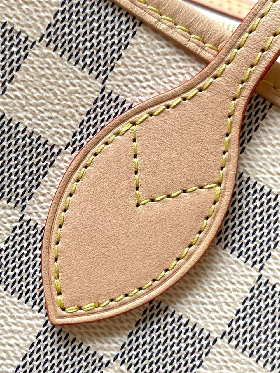 LV Neverfull MM Inside Out Tote White mysite