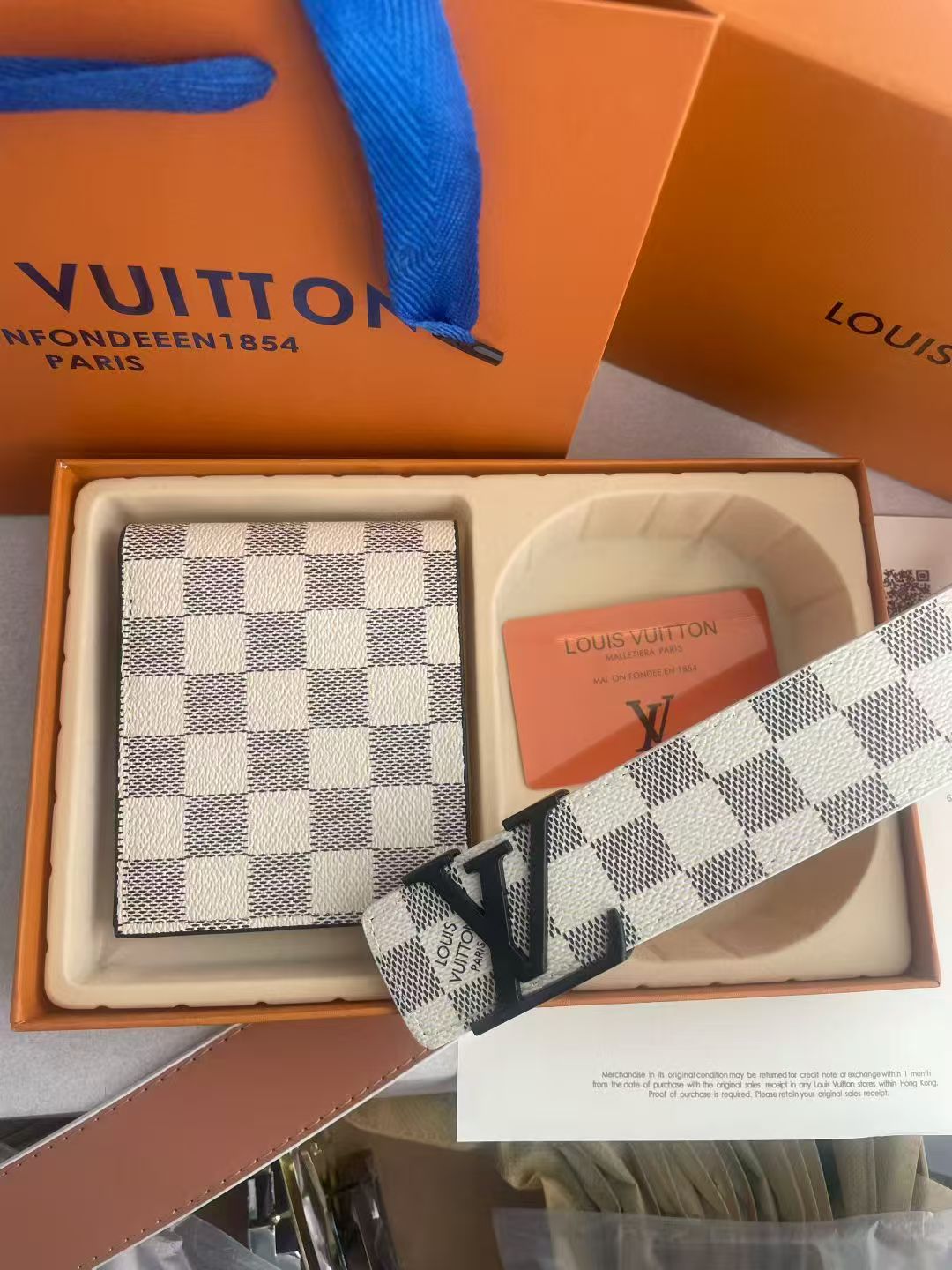 2 Set Buckle Love Belt & Wallet with Packaging mysite