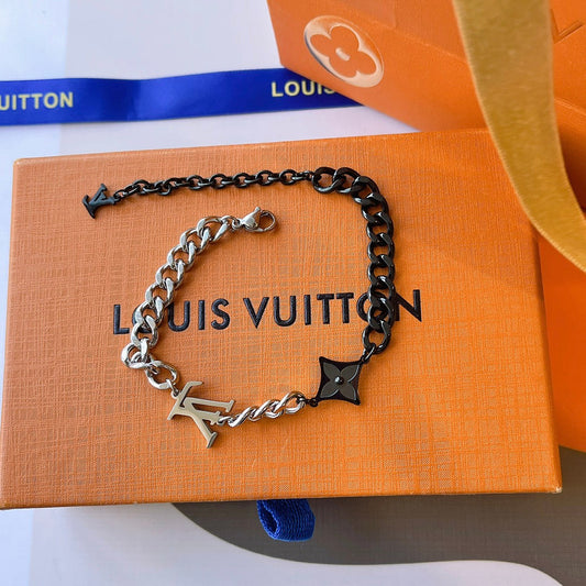 Black /white bracelet mysite