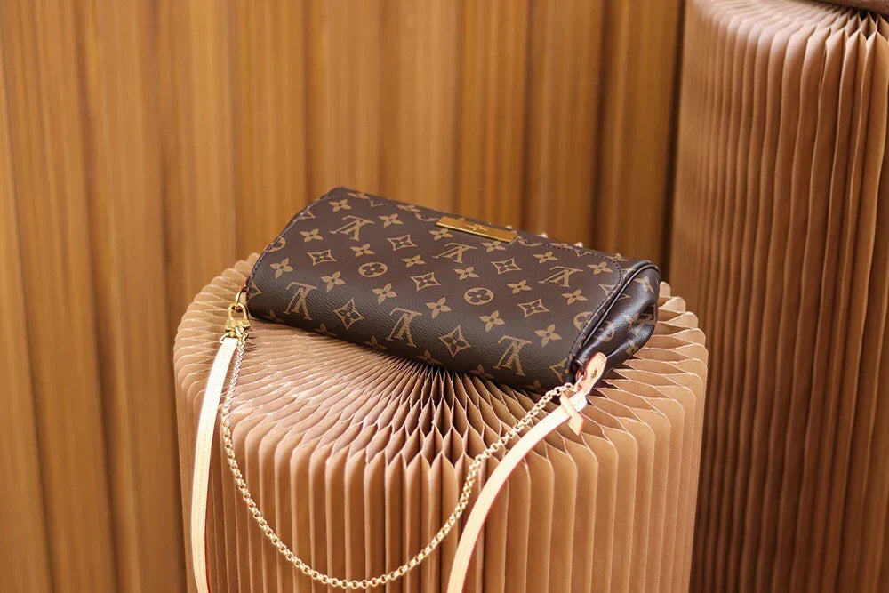 LV Favorite Monogram mysite