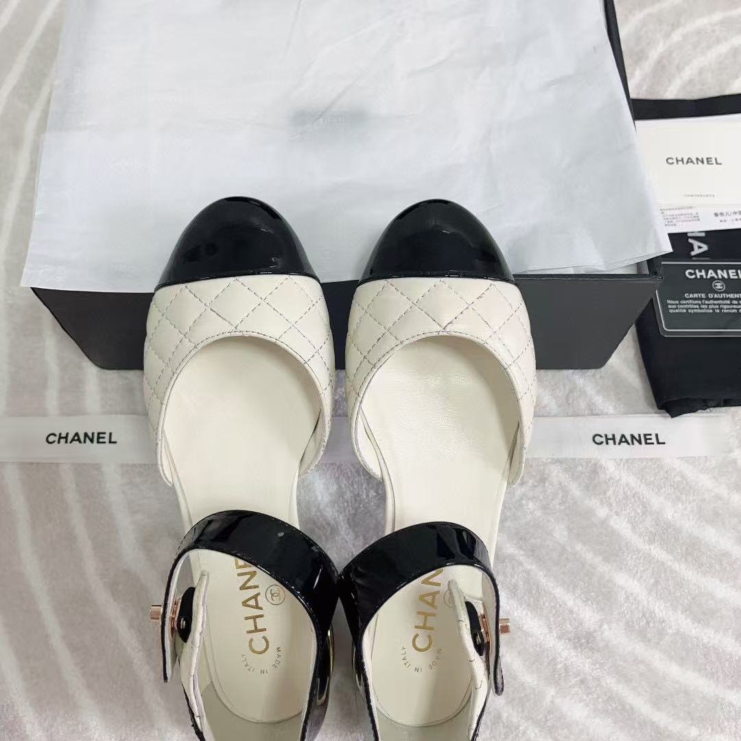CC CLASSIC MARY JANE FLATS IN WHITE AND BLACK QUILTED CALFSKIN mysite