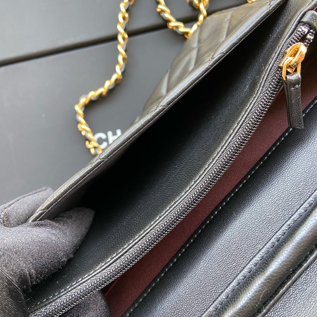 CC Classic WOC Lambskin Black mysite