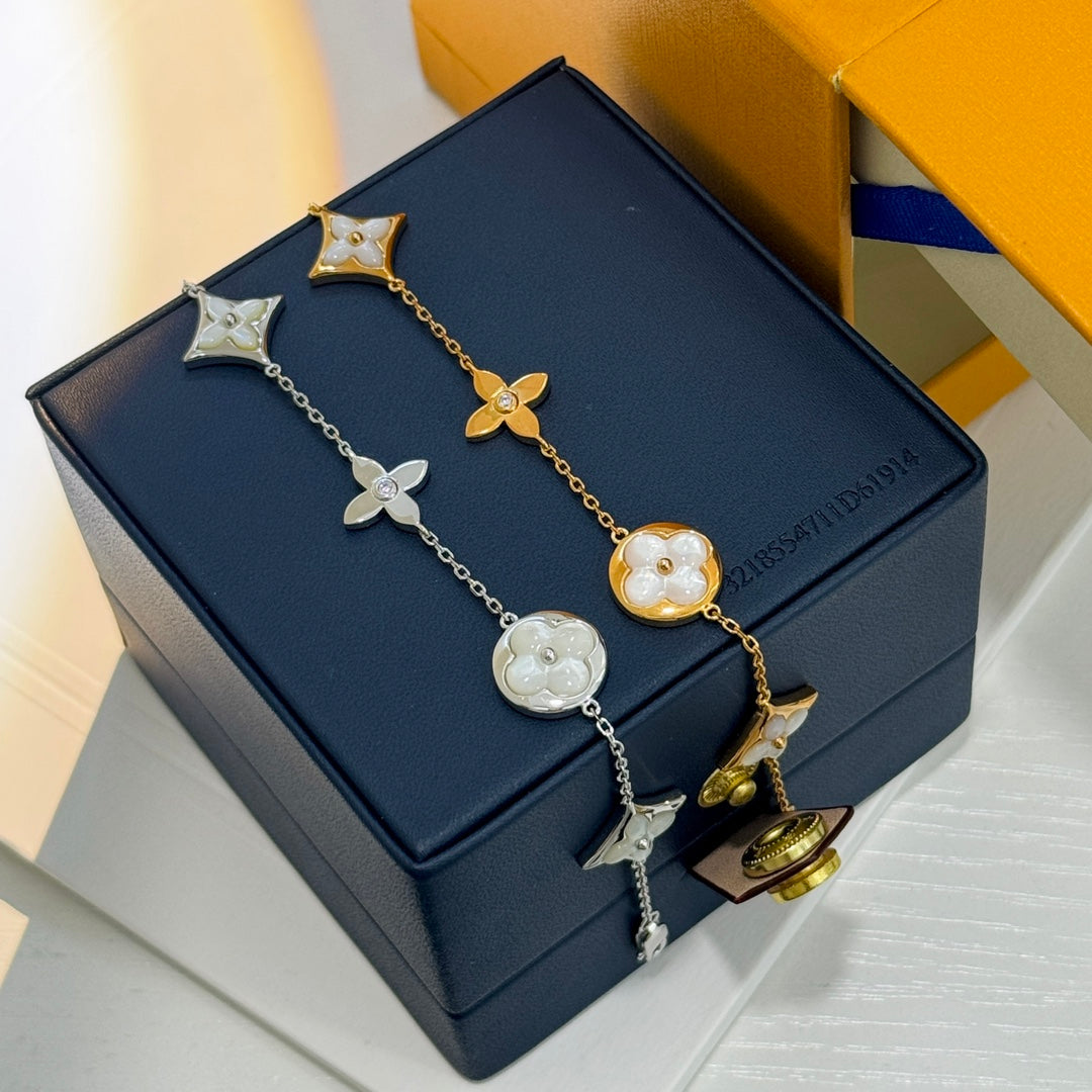 White Shell Five-Star Bracelet mysite