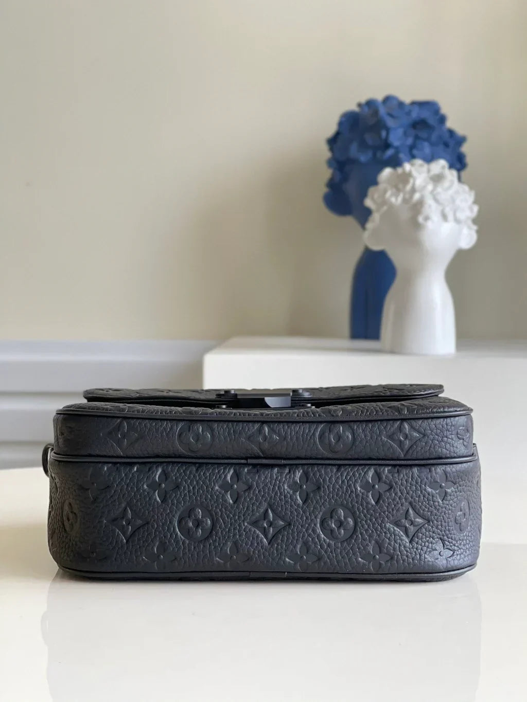 LV Steamer Wearable Wallet mysite