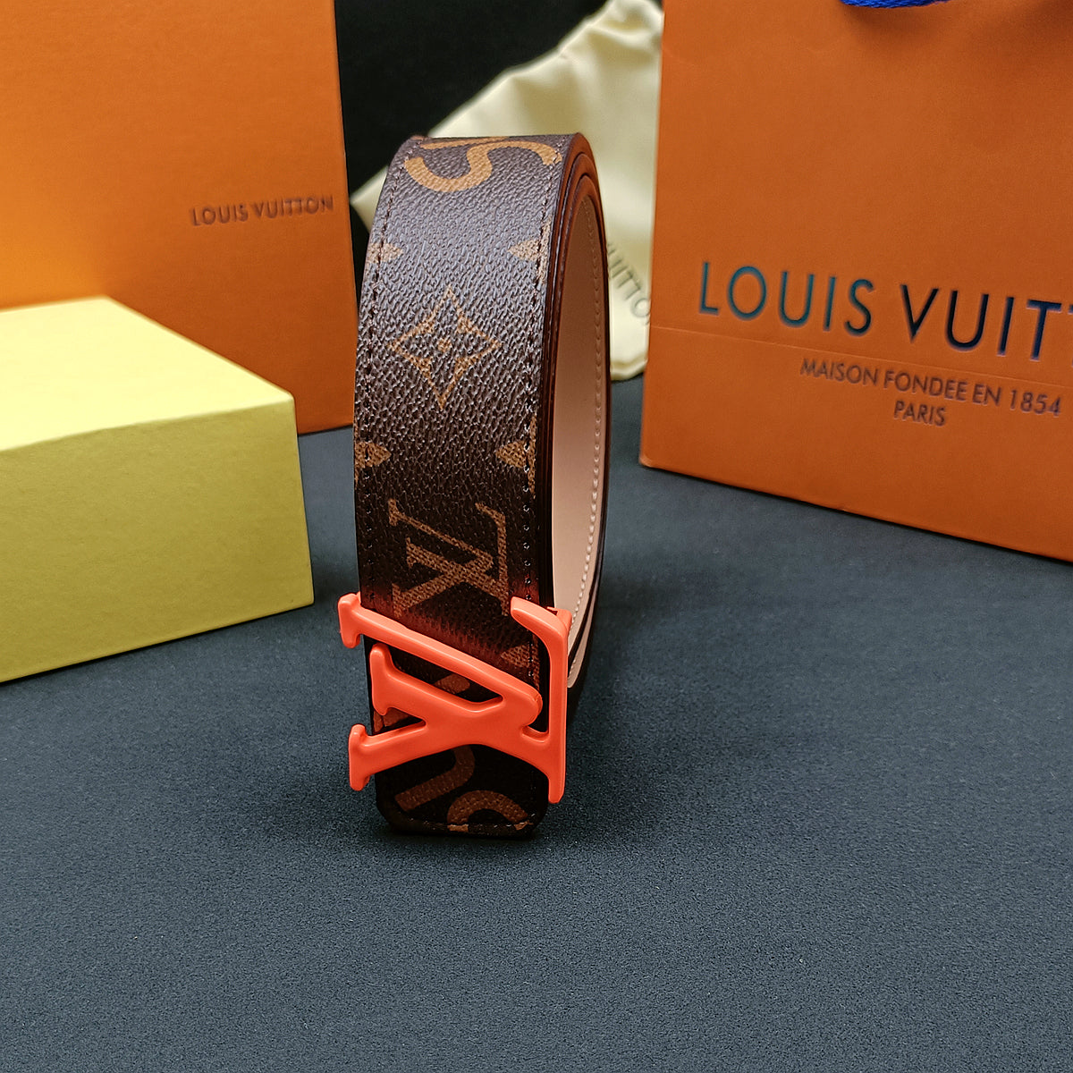 Fashion Colorful Brown Love Belt mysite