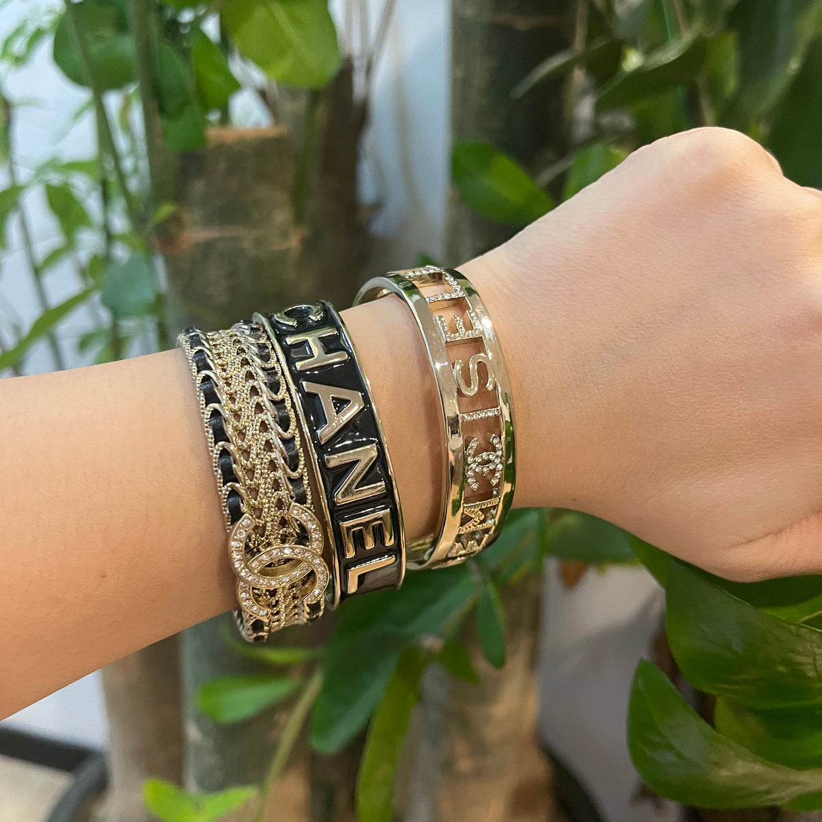 Black & Golden Design Bracelet mysite