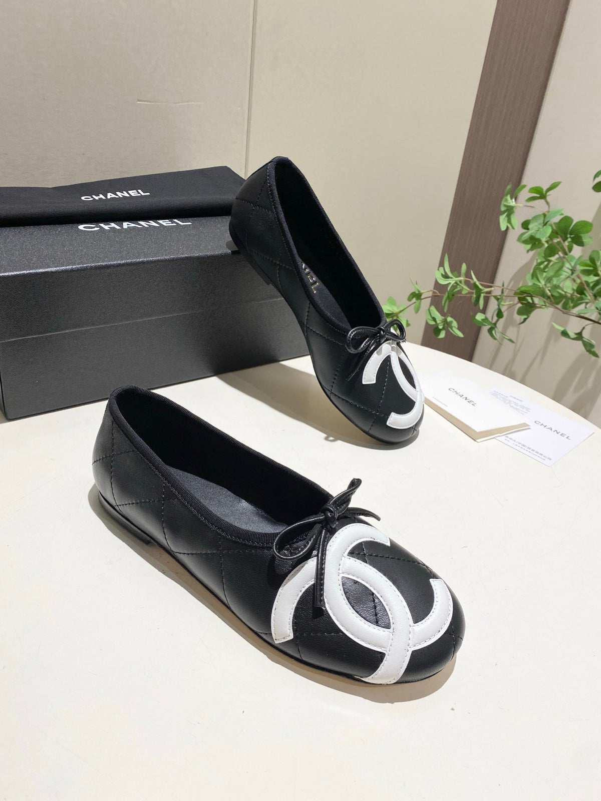 26S FLATS IN BLACK LAMBSKIN WITH BOW mysite