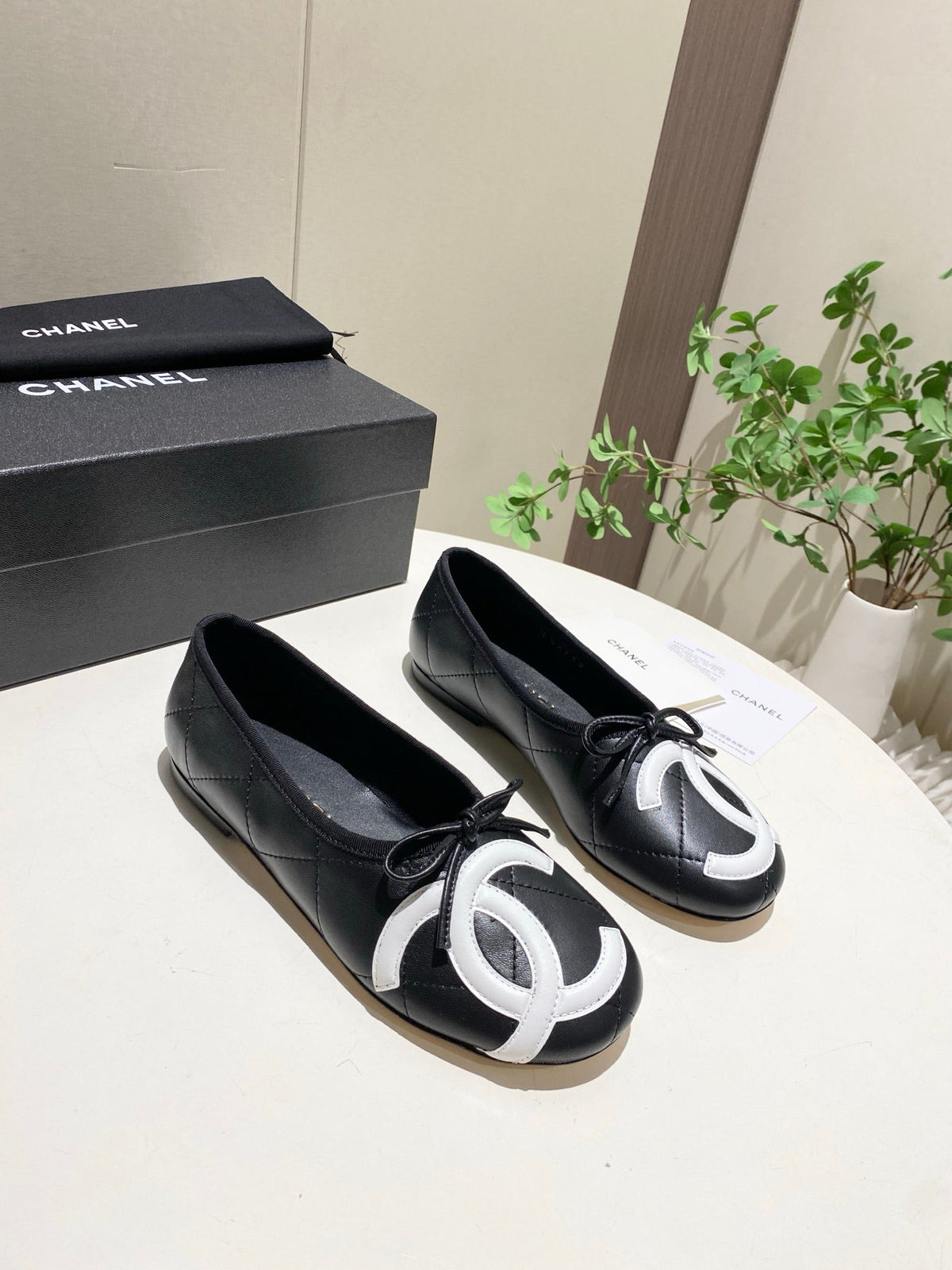 26S FLATS IN BLACK LAMBSKIN WITH BOW mysite