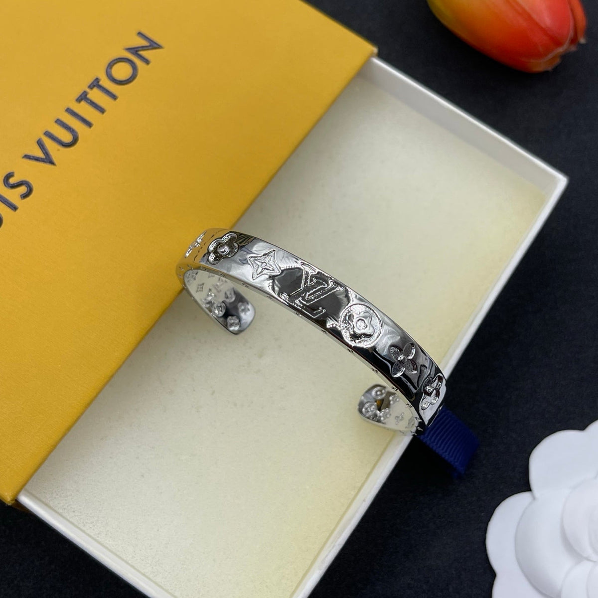Love Pattern Bracelet mysite