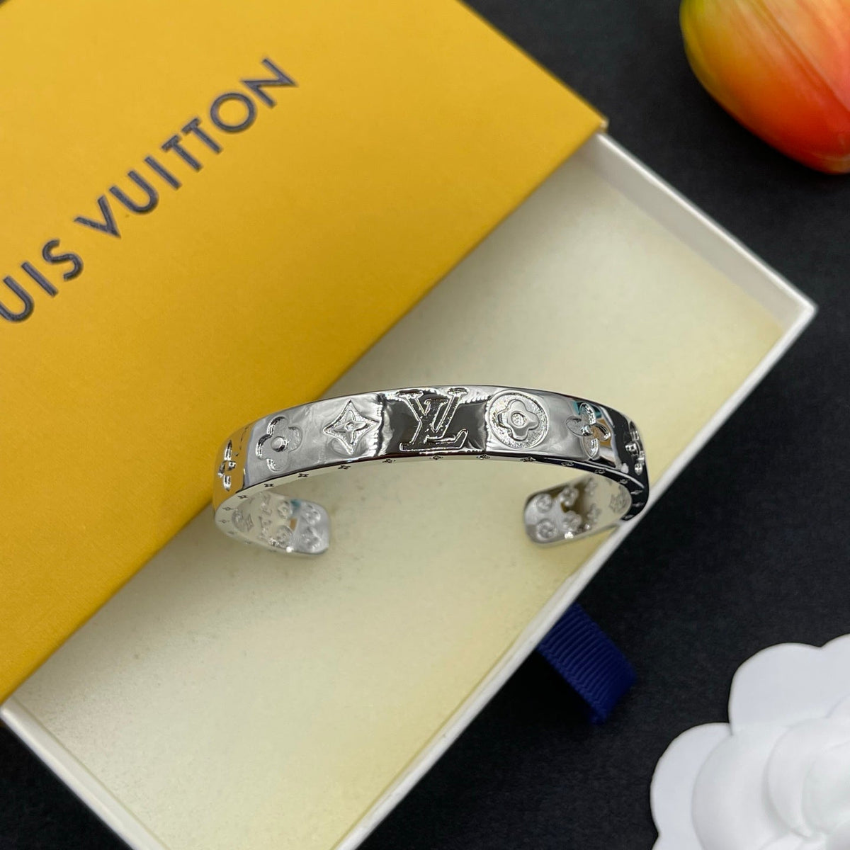 Love Pattern Bracelet mysite