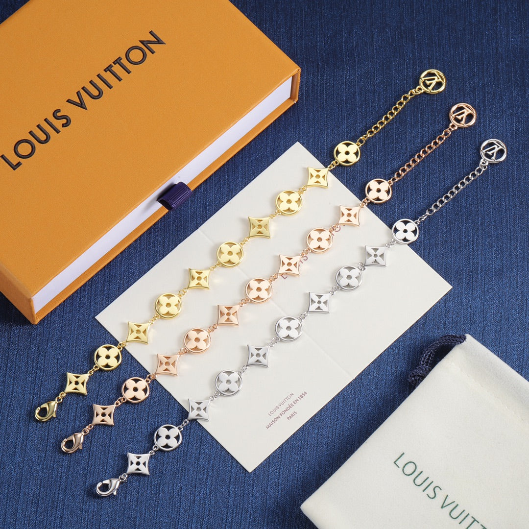 Fine Love Flower Bracelet mysite
