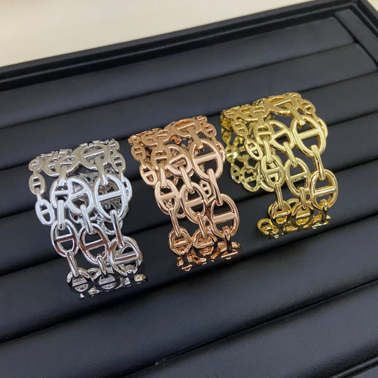 Pig Nose Openwork Bracelet & Rings mysite
