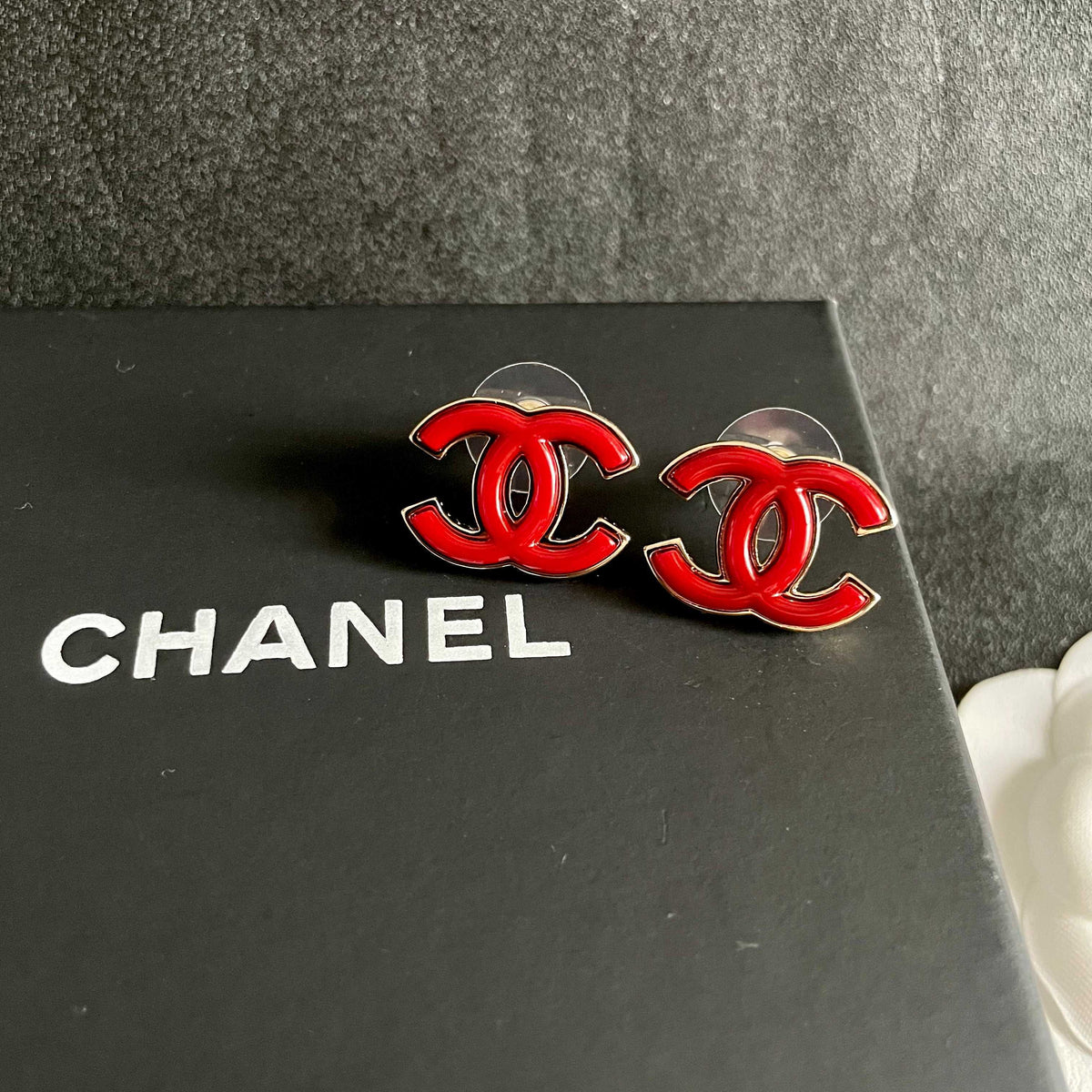 CHANEL 26S DOUBLE C LOGO RED ENAMEL STUD EARRINGS IN GOLD METAL 629991 mysite