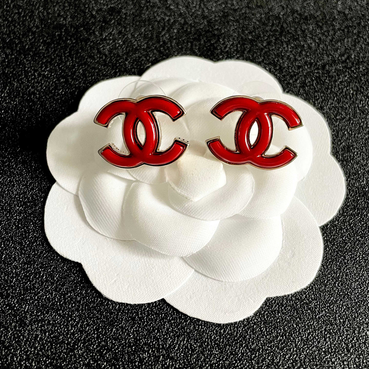 CHANEL 26S DOUBLE C LOGO RED ENAMEL STUD EARRINGS IN GOLD METAL 629991 mysite