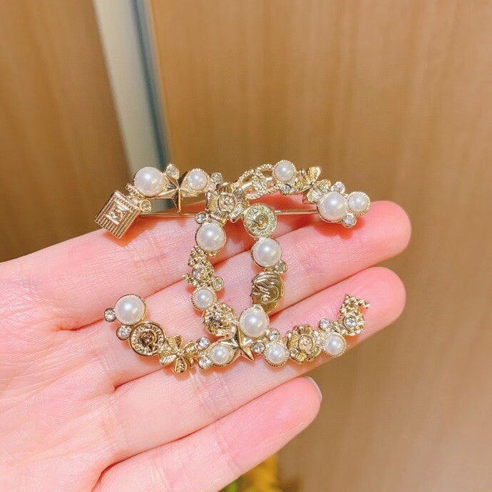 Cute Fancy Girl Brooch mysite