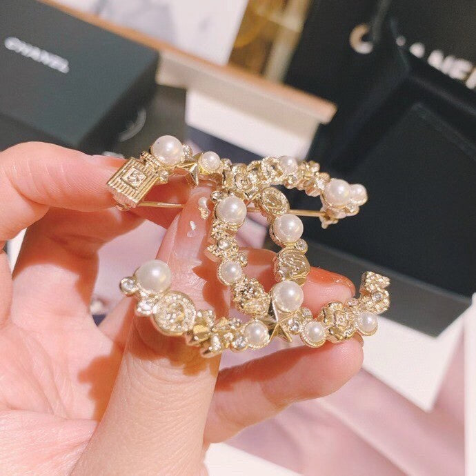 Cute Fancy Girl Brooch mysite