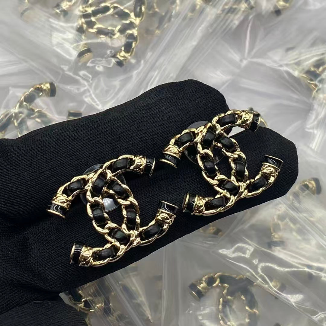 Elegant Girl Earrings Stud mysite