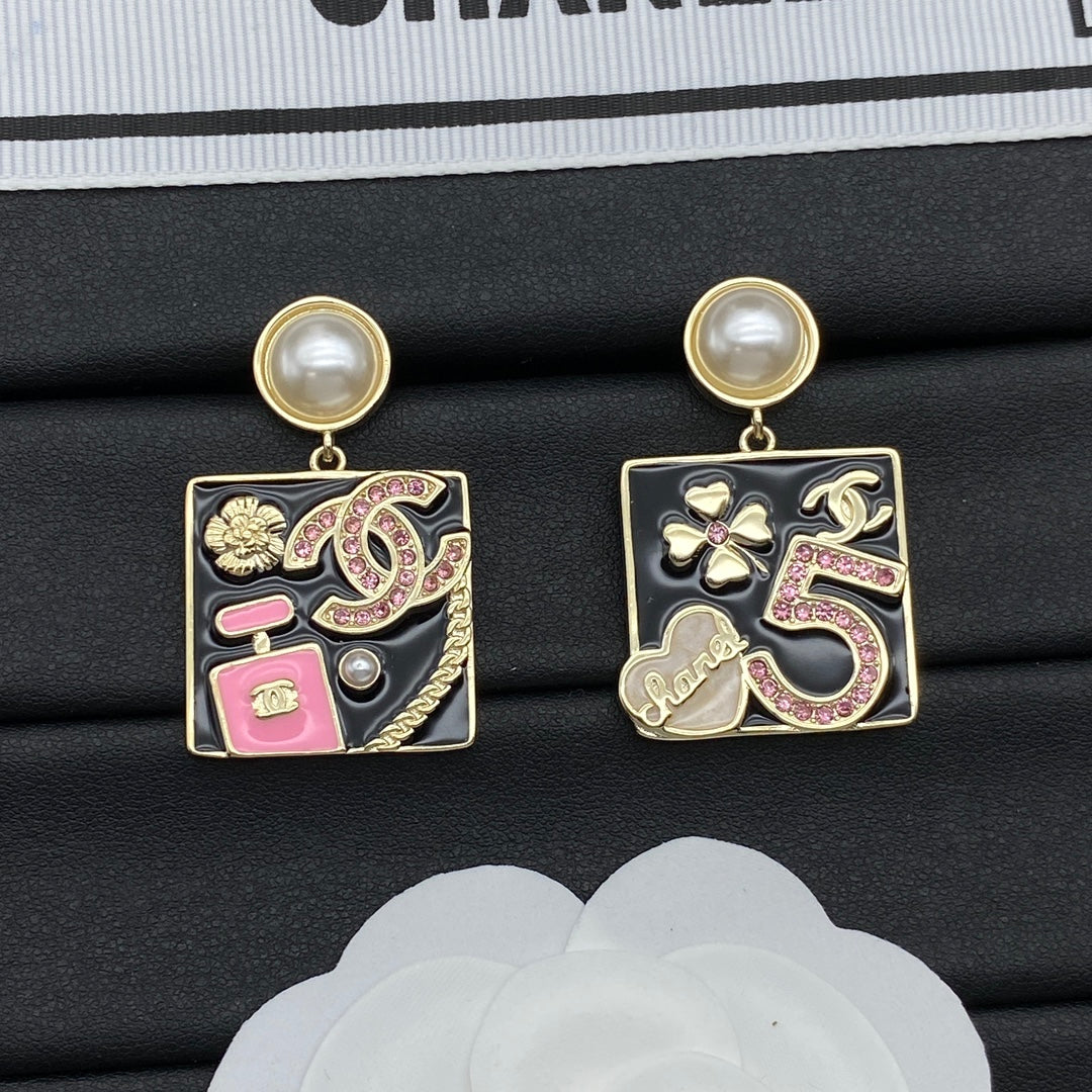 Square Coco Girl Earrings mysite