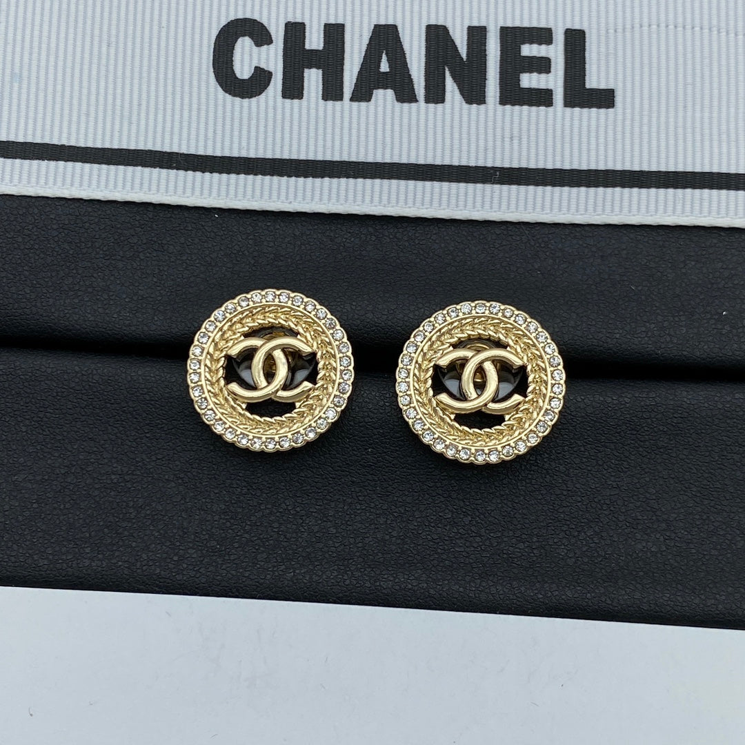 Circle Coco Girl Earrings Stud mysite