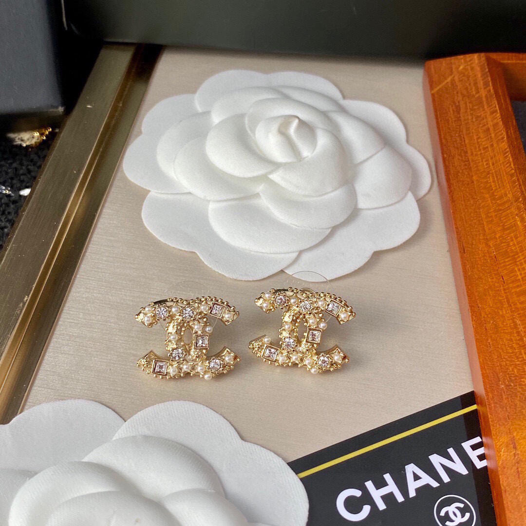 Glitter C Shining Earrings Stud mysite