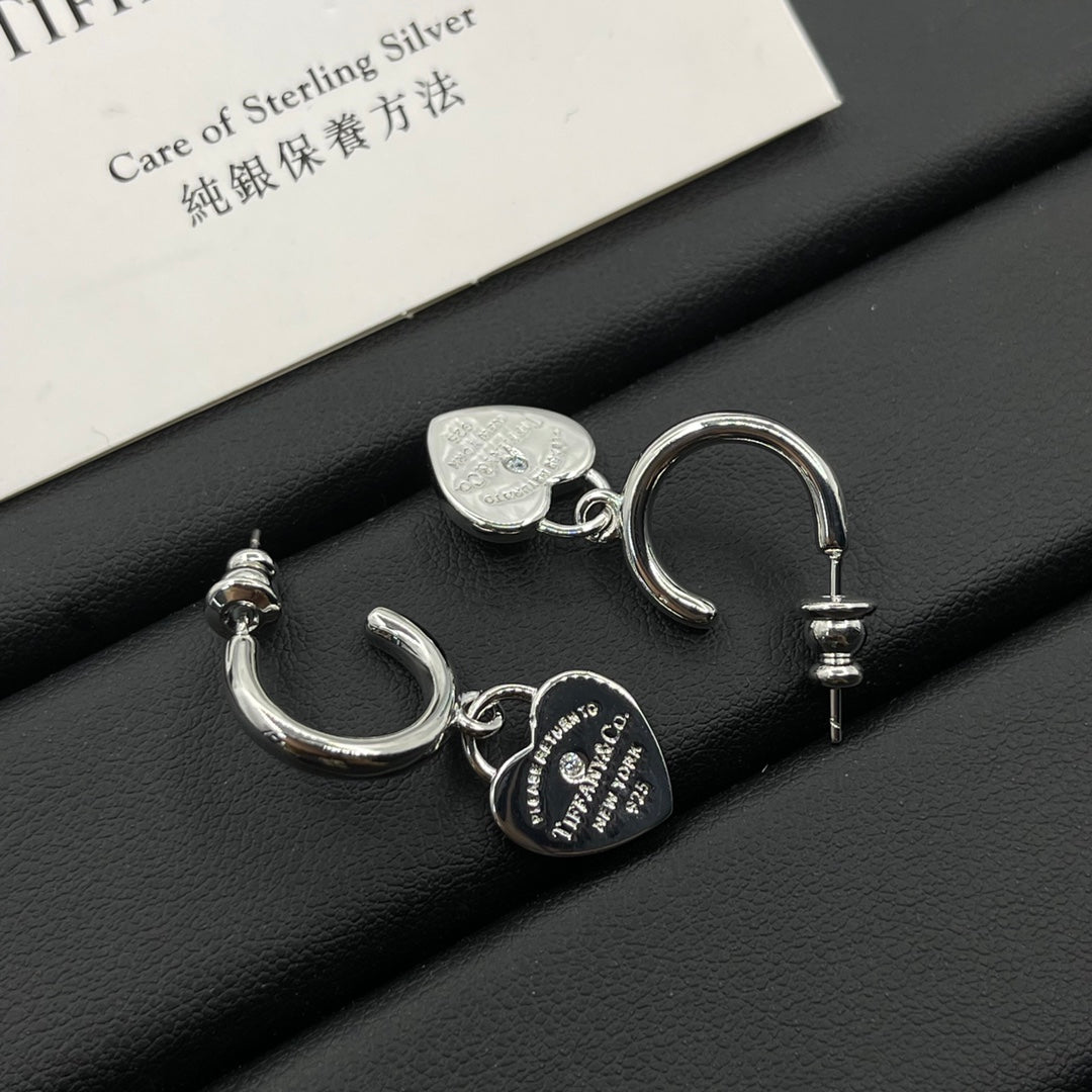 Tiny Girl Cute Earrings. mysite