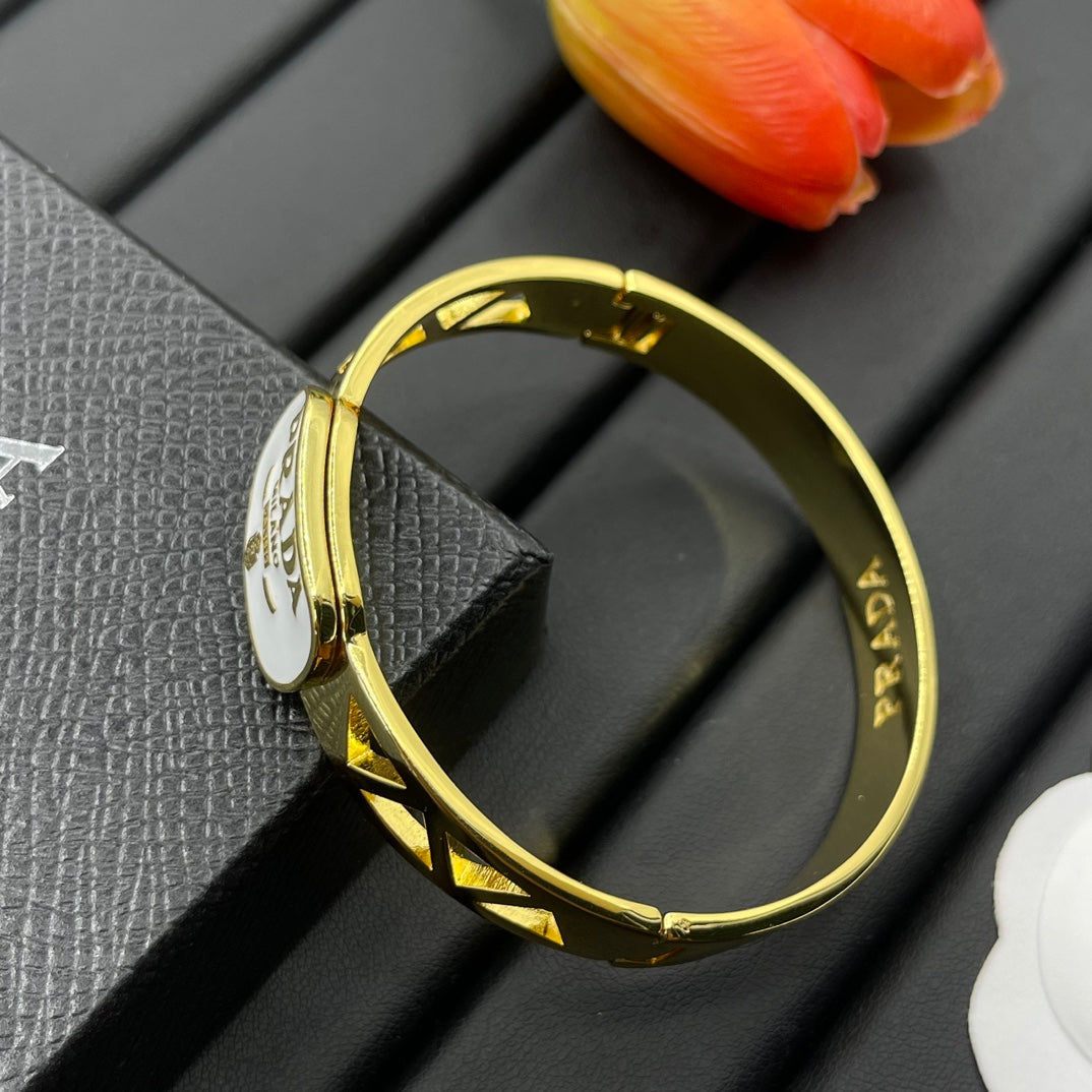 Please Love Bracelet mysite