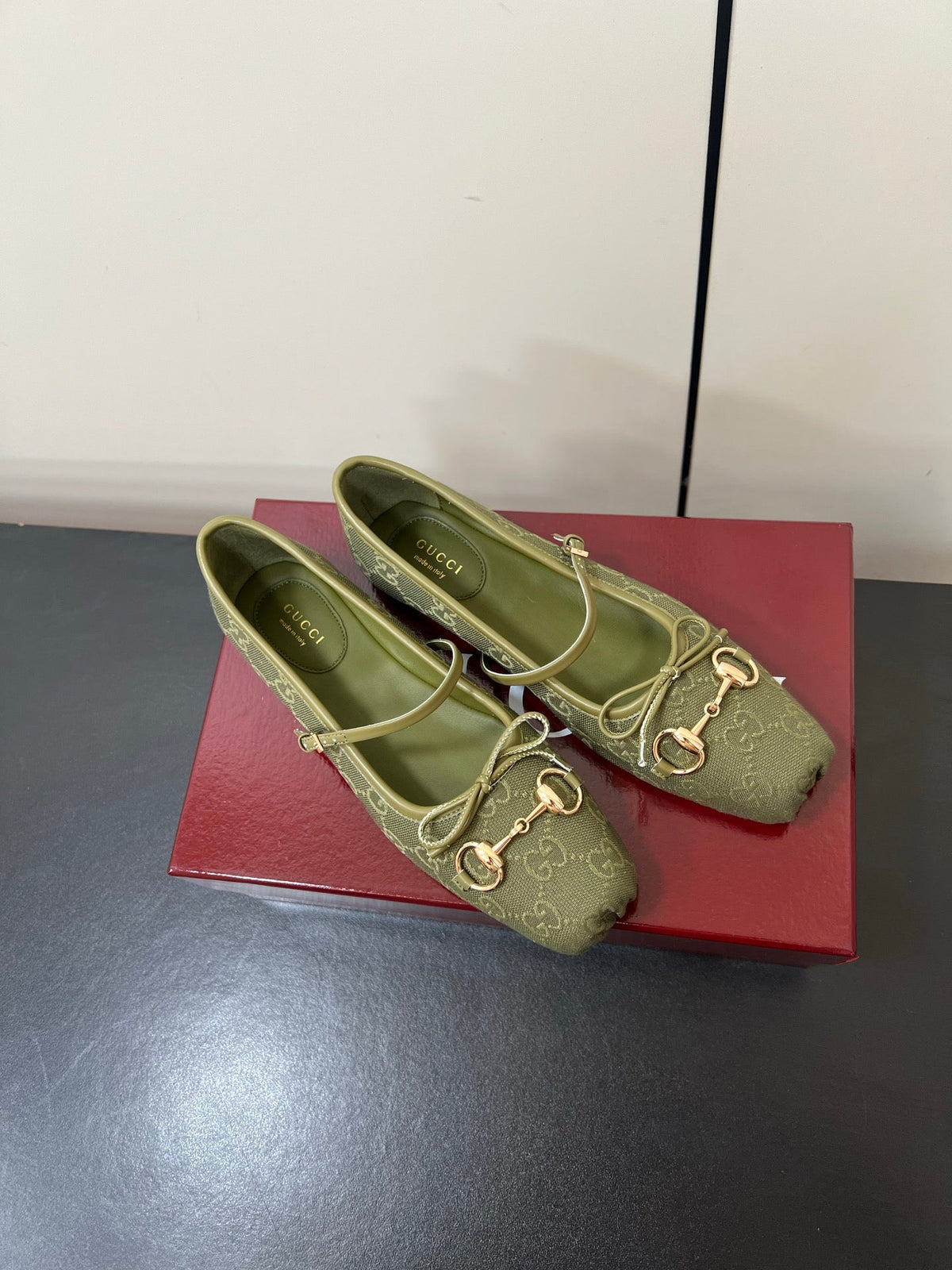 GG MARY JANE 25S IN MOSS GREEN CANVAS WITH GOLD HARDWARE mysite