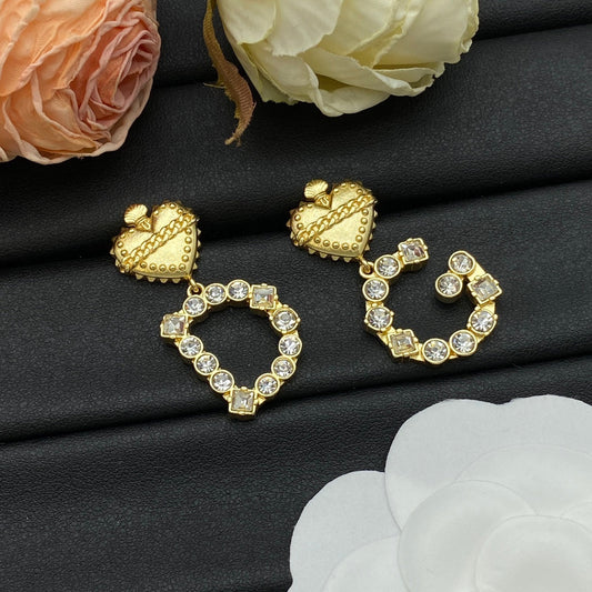 Dog Cute Letter Earrings mysite
