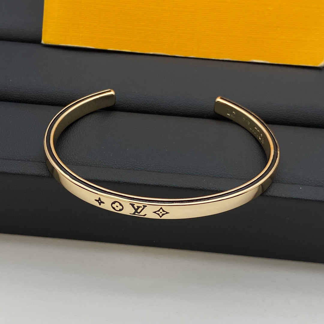 Cute Love U Bracelet mysite