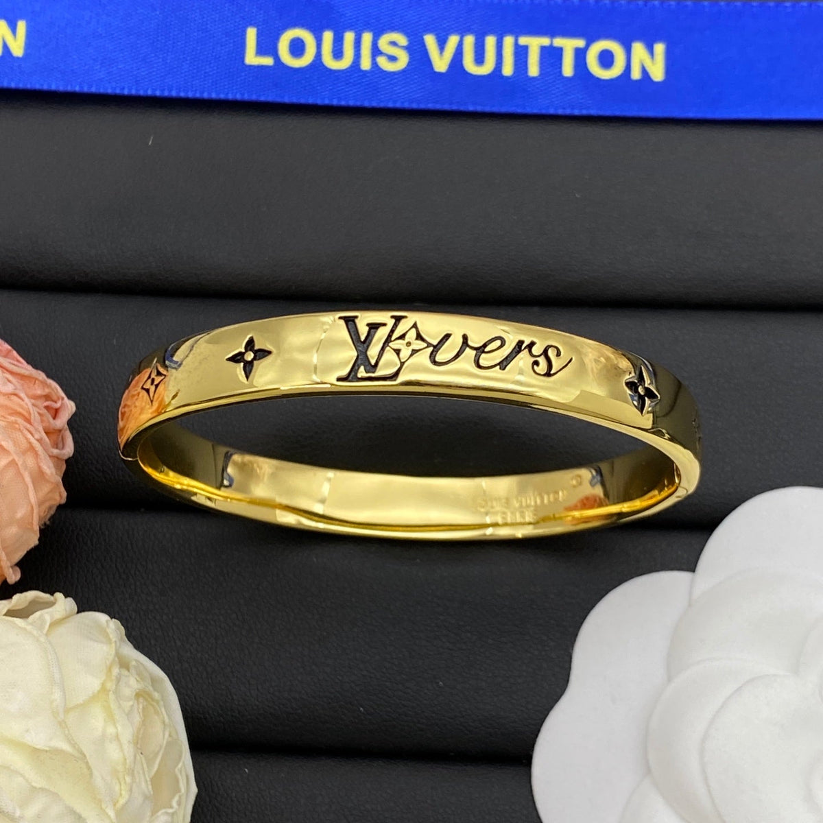 Gold Love Vintage Bracelet mysite