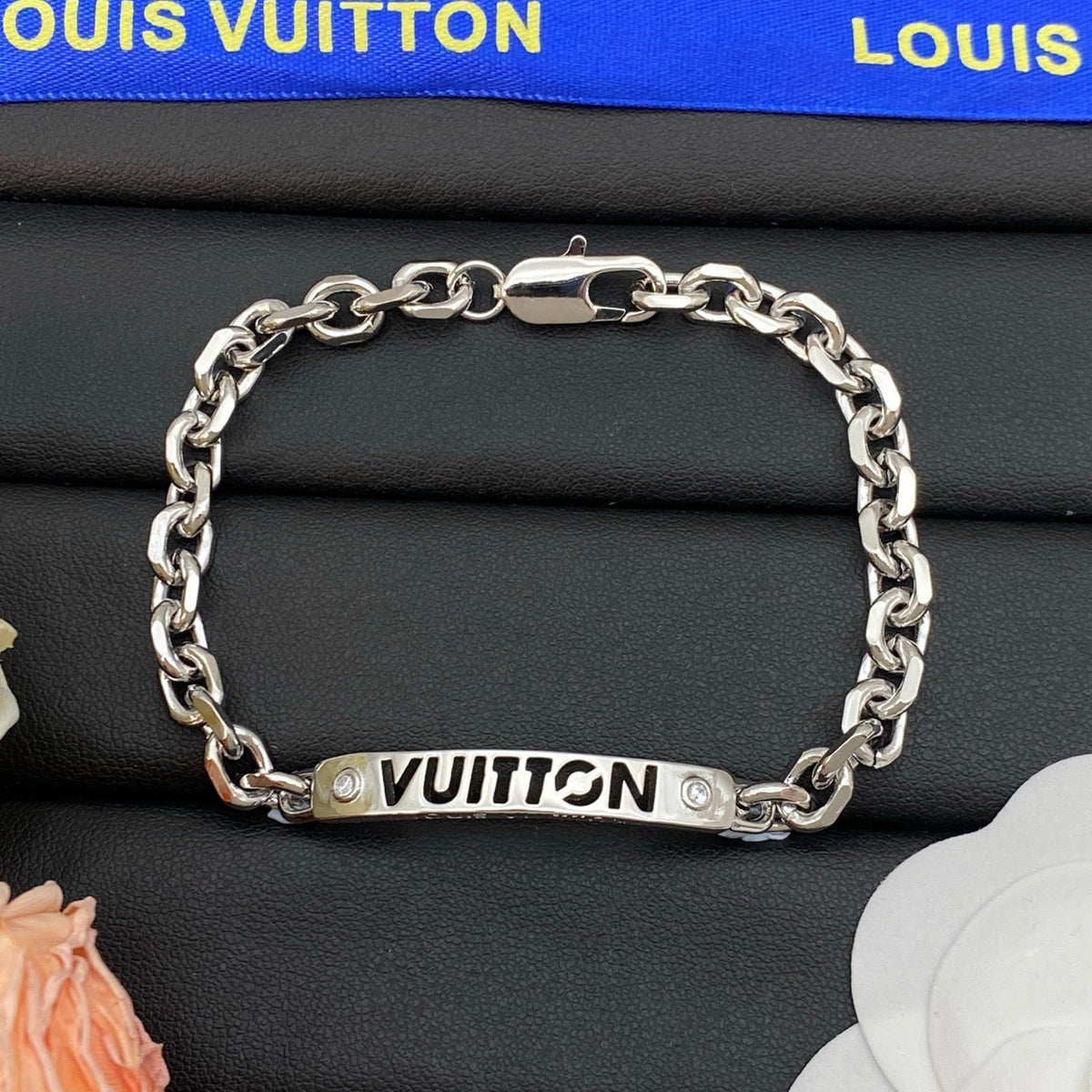 Gold Love Chain Bracelet mysite