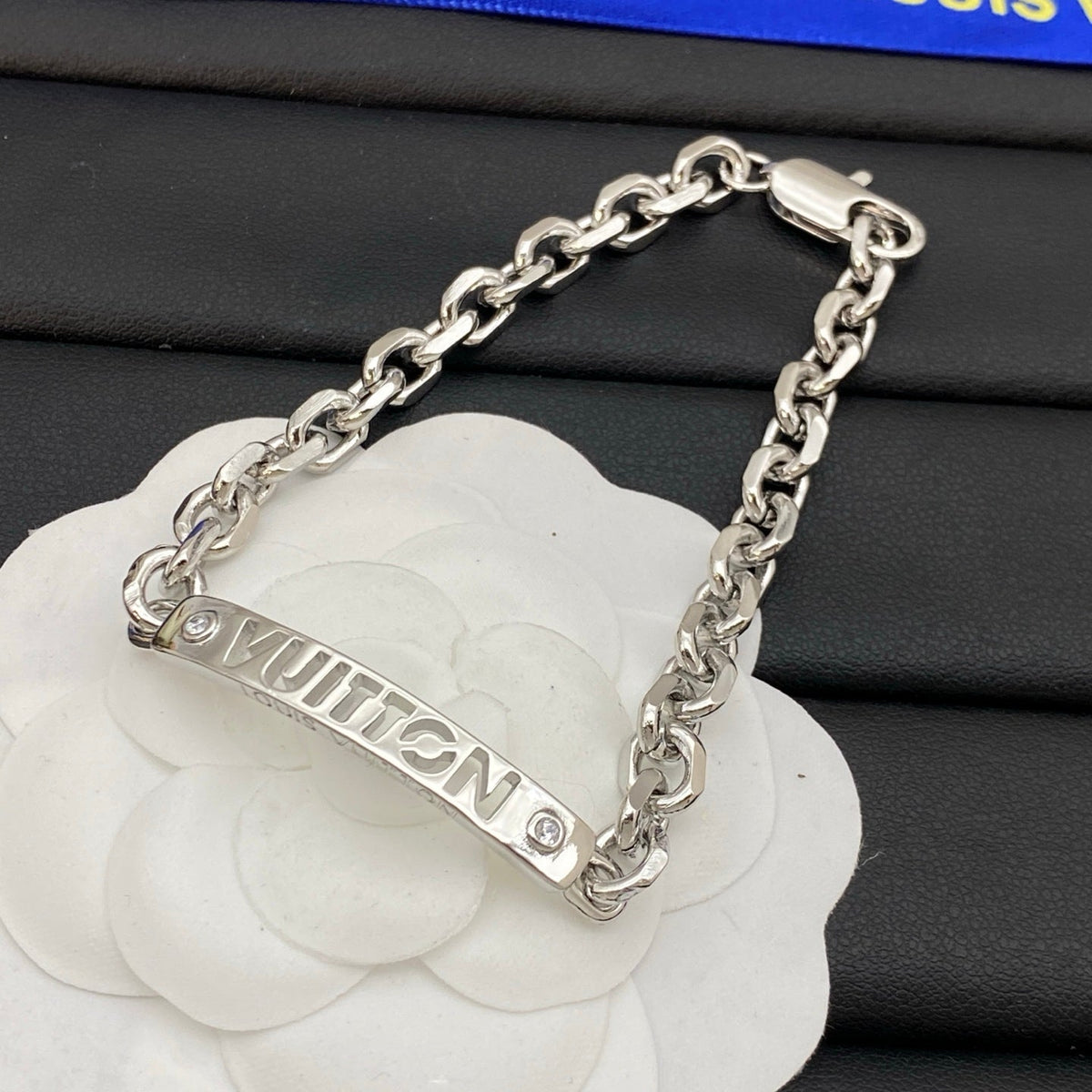Gold Love Chain Bracelet mysite