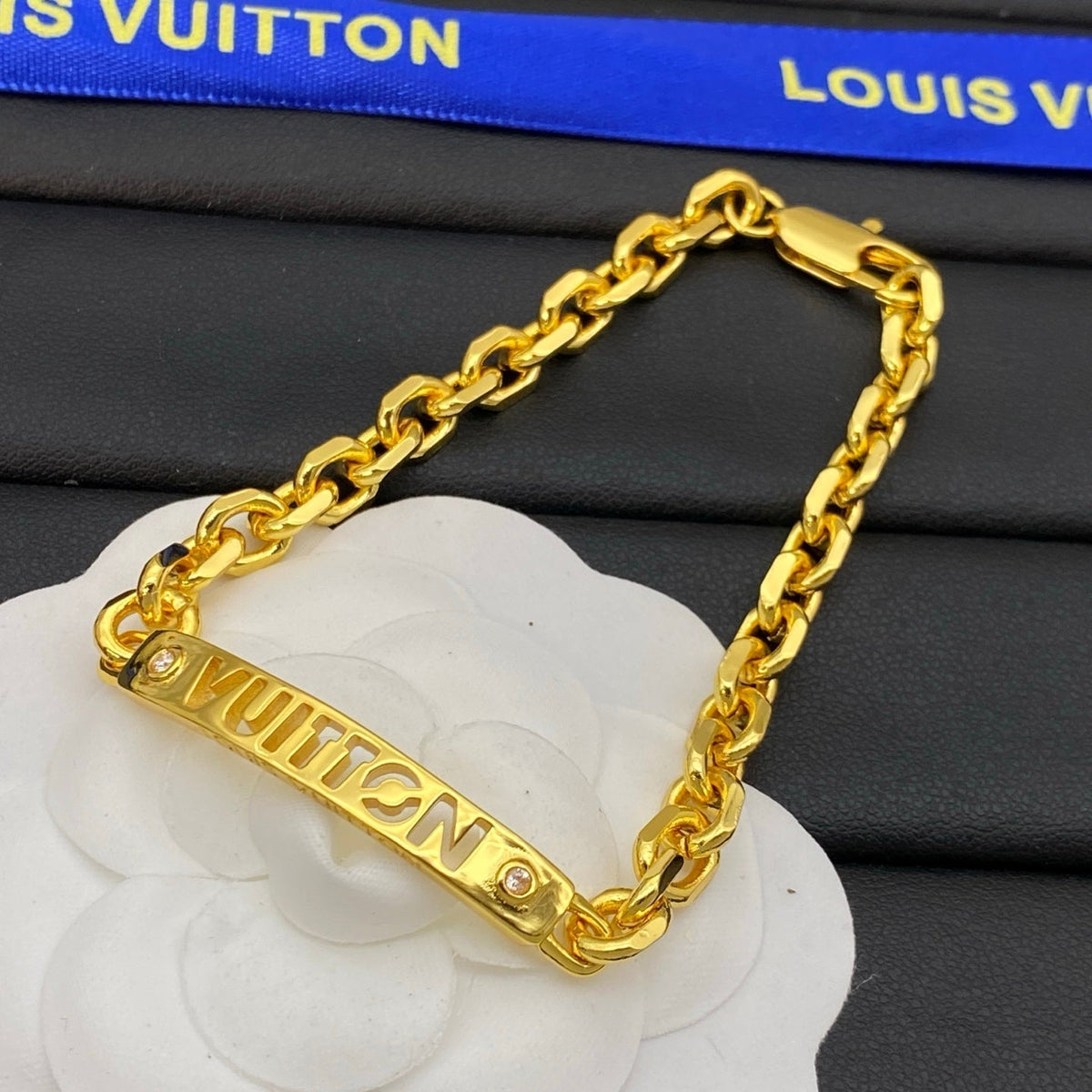 Gold Love Chain Bracelet mysite