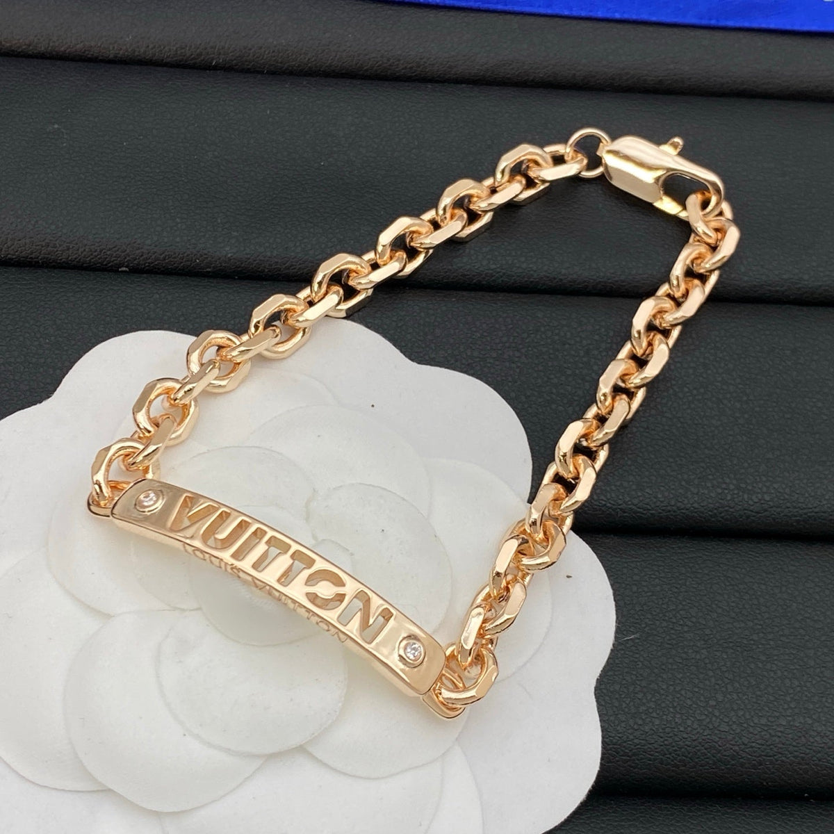 Gold Love Chain Bracelet mysite