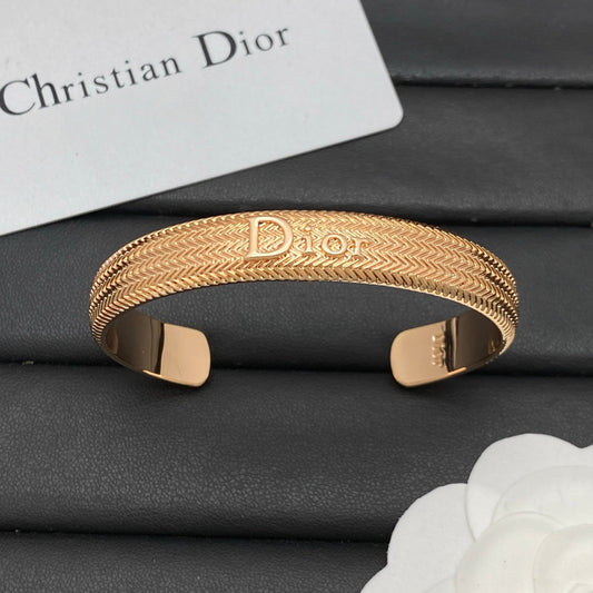 Rose Gold Dove Girl Bracelet mysite