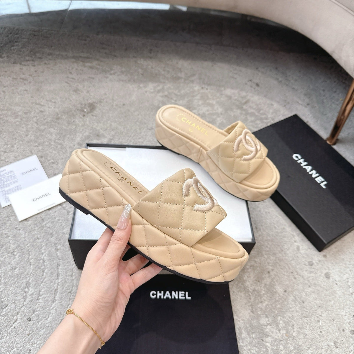 WEDGE HEELS IN BEIGE CALFSKIN QUILTED mysite
