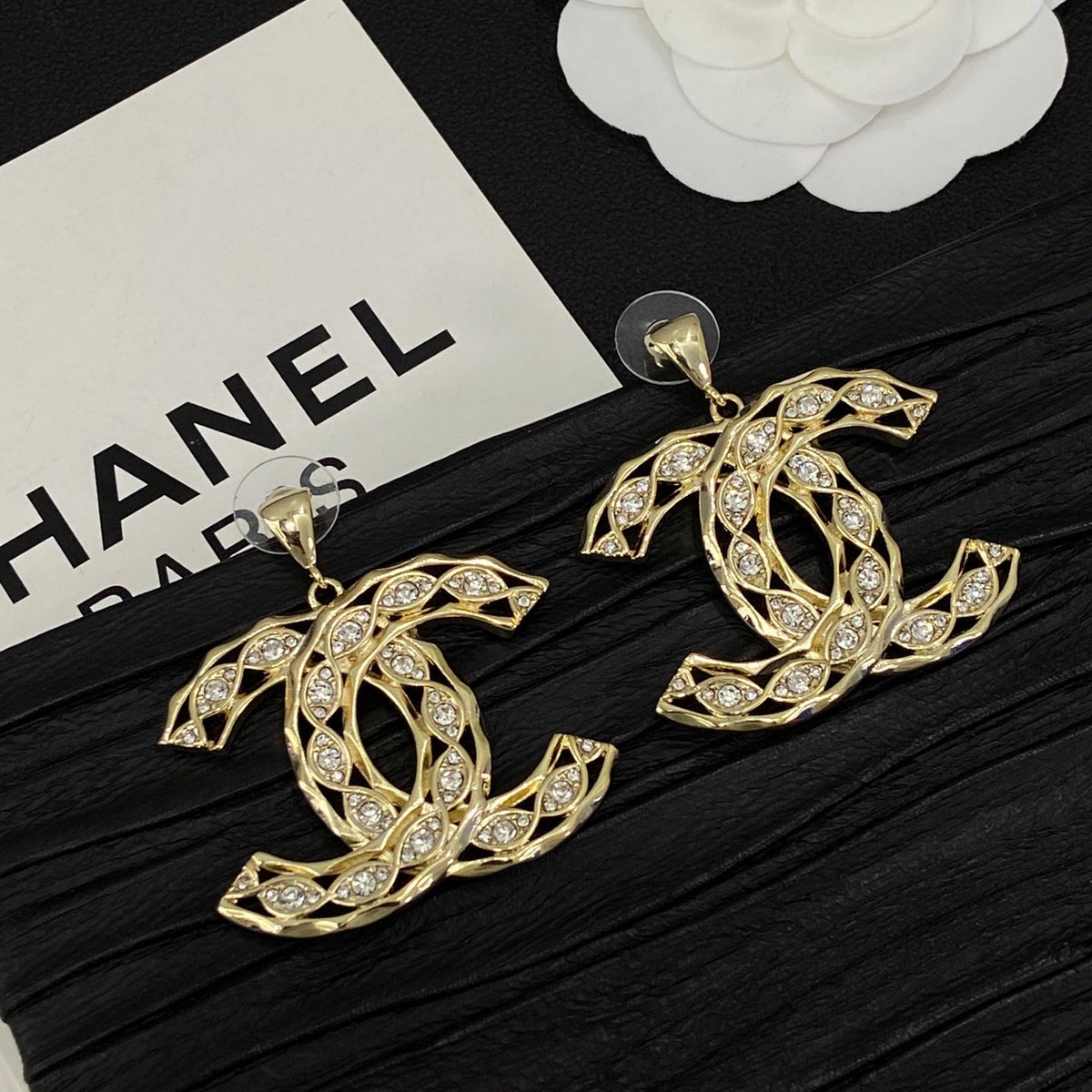 Luxury Retro Design 3 Set (Earrings+Brooch +Necklace) mysite