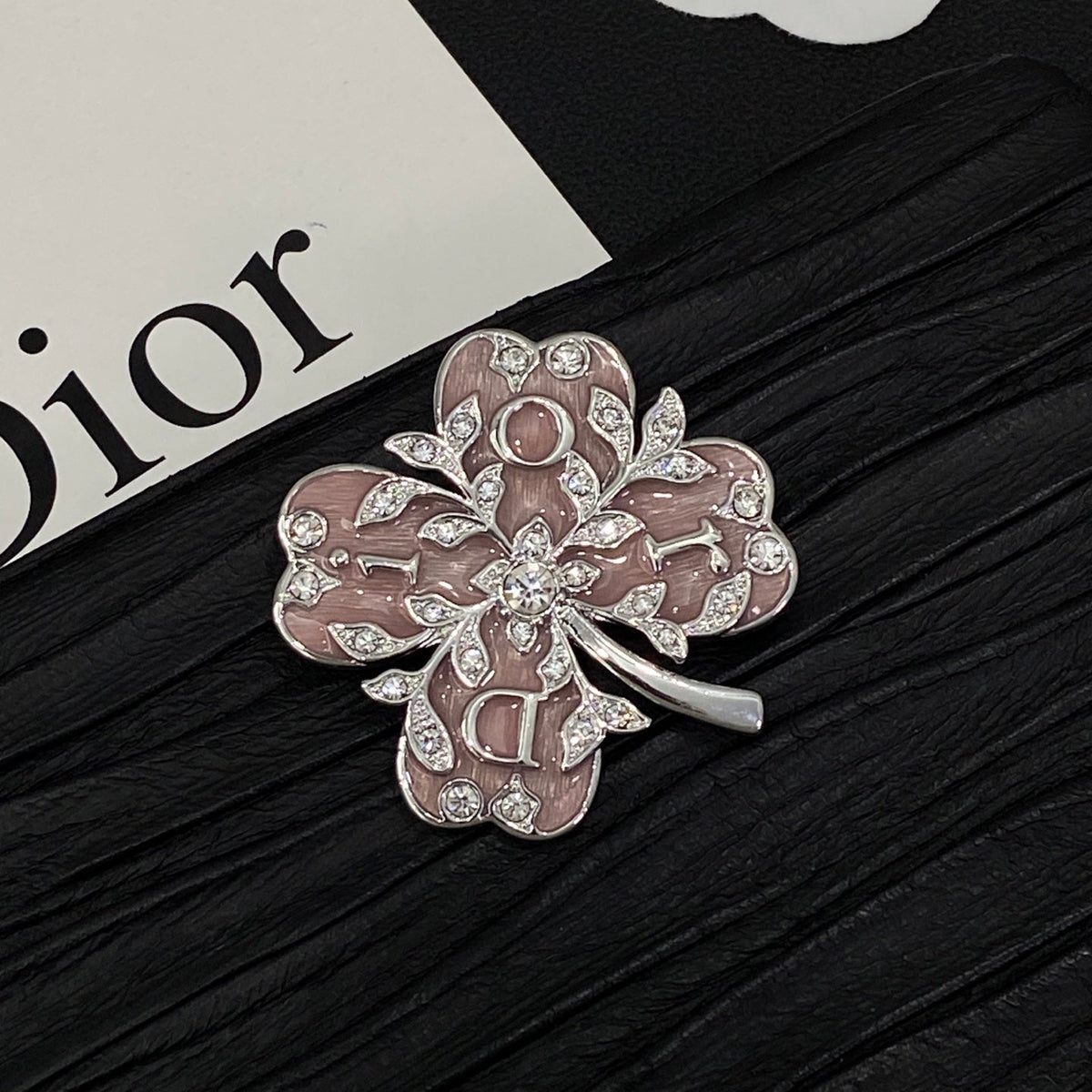 Maximalism Dove Design 4 Set (Earrings+Bracelet + Brooch +Necklace) - Silver mysite