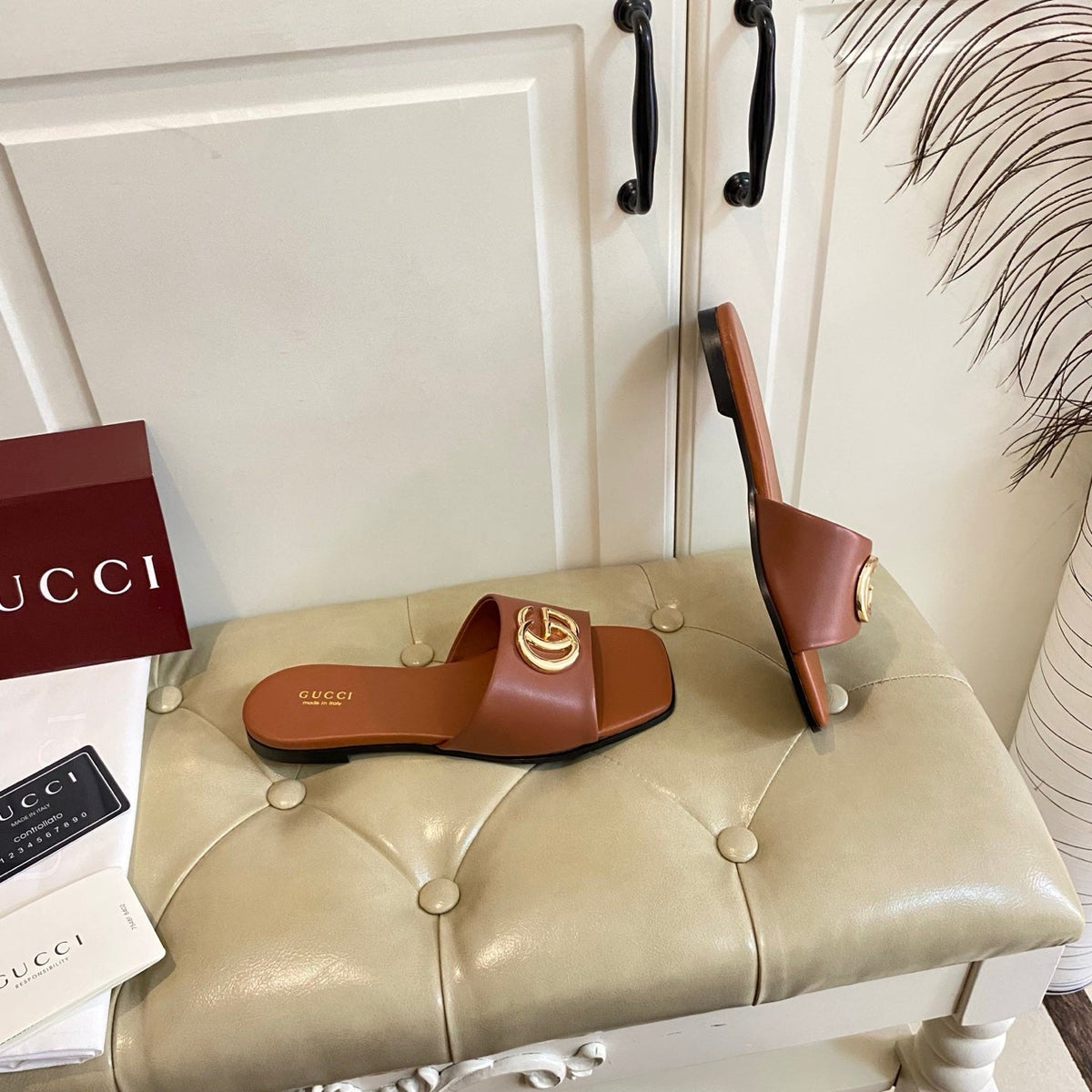 GUCCI 26S SLIDES IN BROWN CALFSKIN mysite