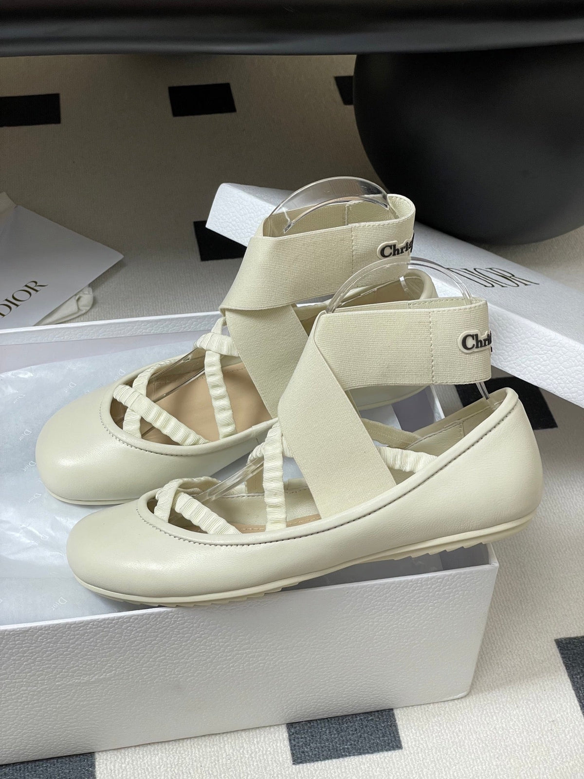 DIOR STRETCH BALLET FLATS 25S IN CREAM WHITE LAMBSKIN WITH CROSSED STRAPS mysite