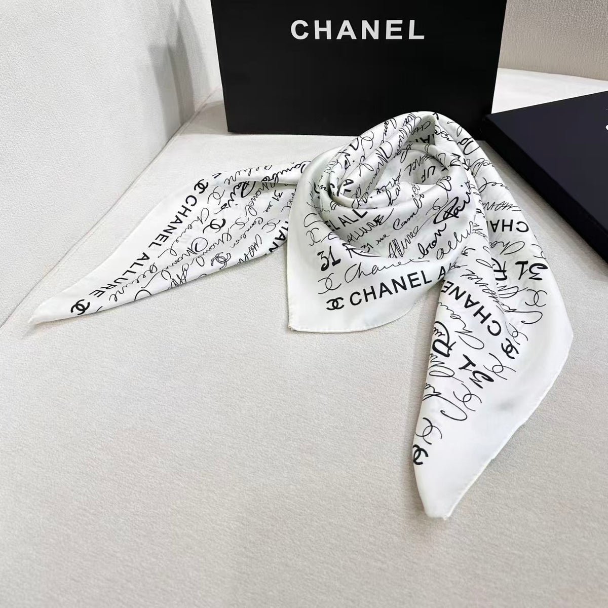 '- 26S SCARF 90 IN SILK 305988 mysite