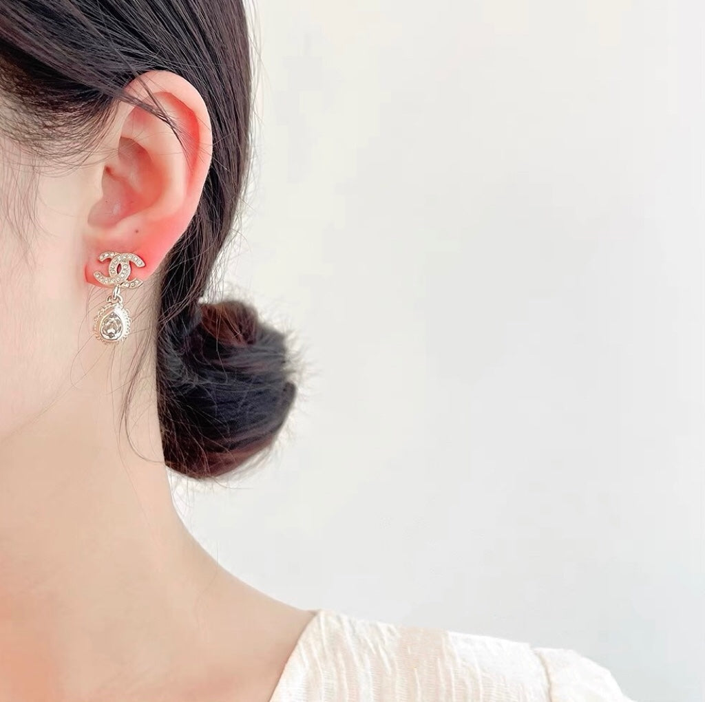 DOUBLE C DIAMONDS TEARDROP EARRINGS mysite